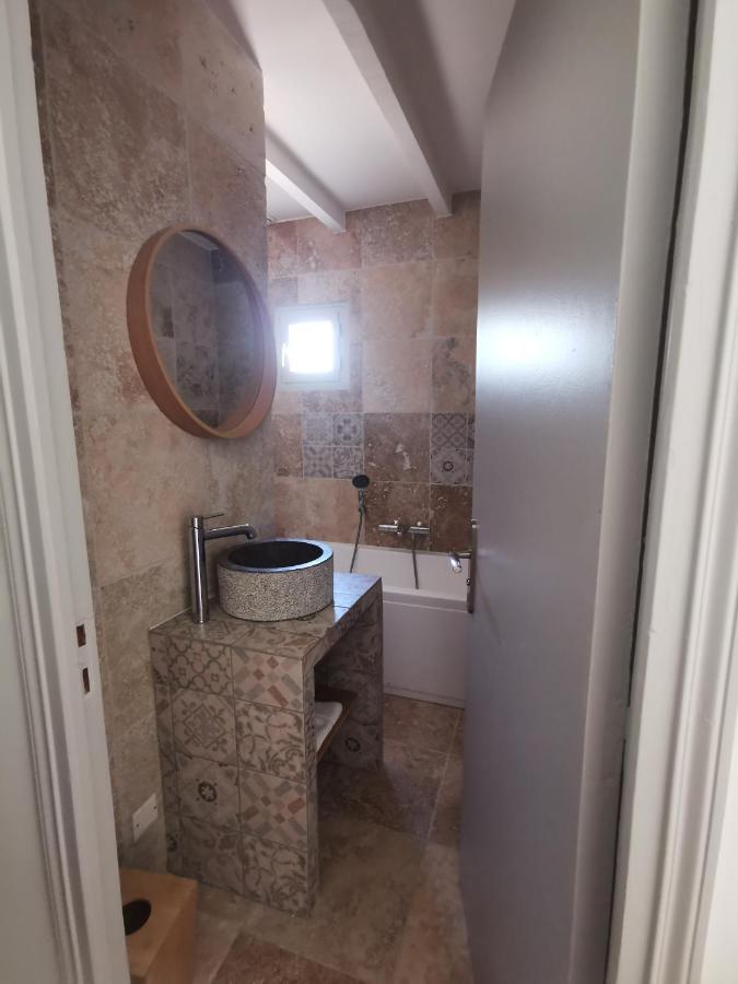 La Grangette Apartment Velleron Bagian luar foto